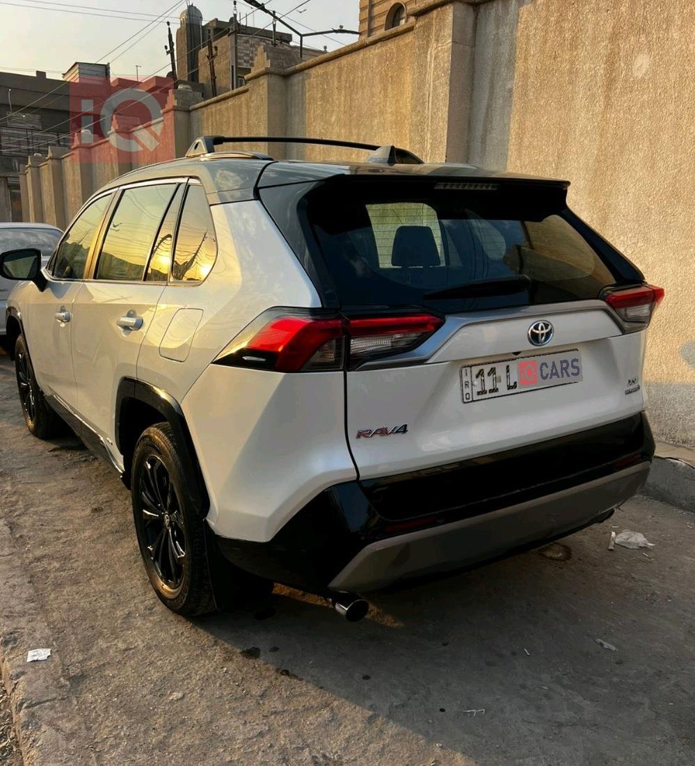 تويوتا راف 4